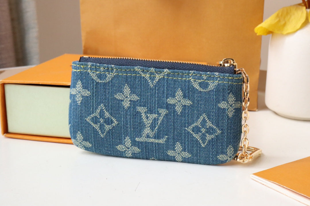 LV POCHETTE CLET DENIM BLEU