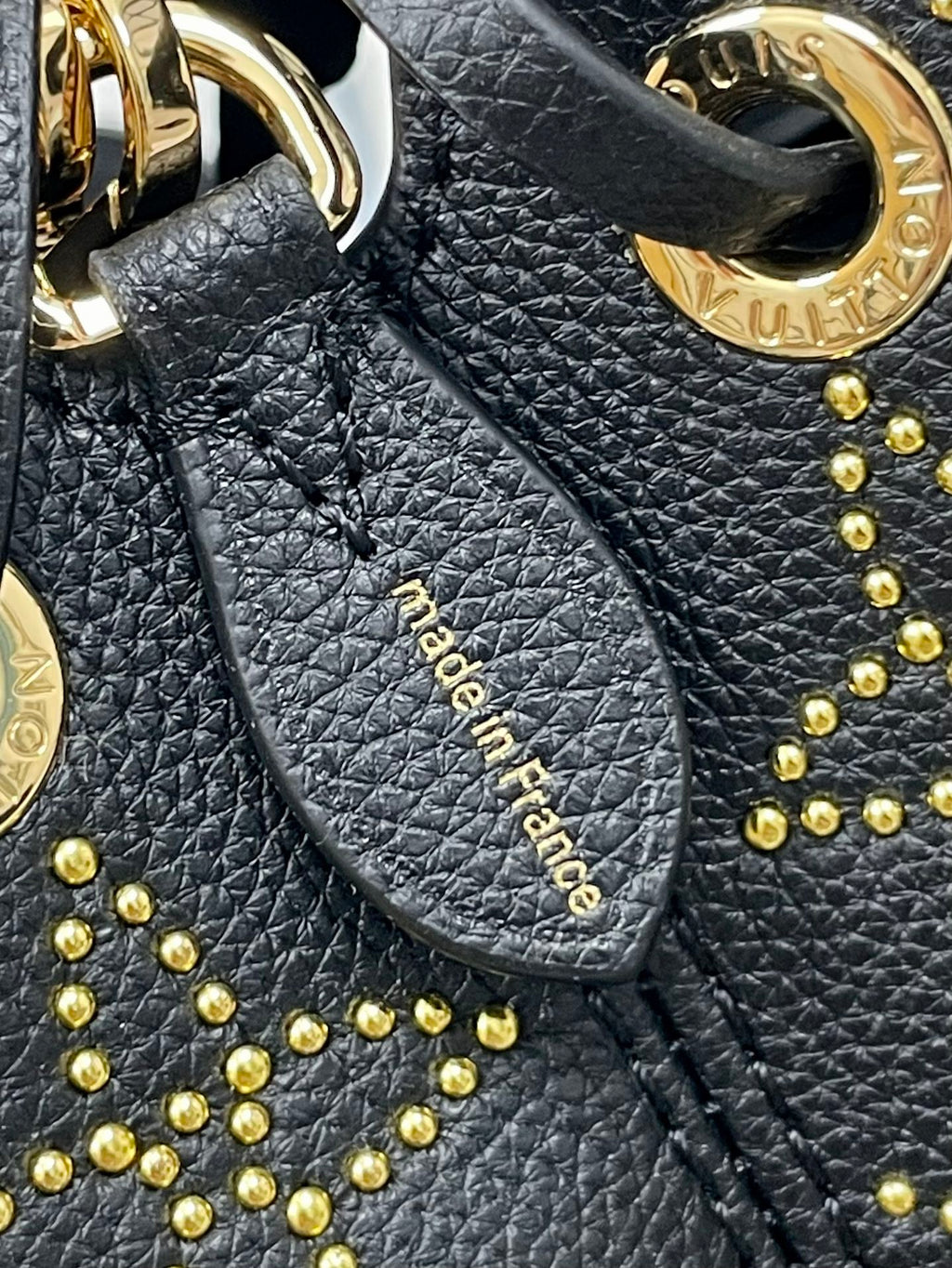 BELLA 19 SCHWARZES MAHINA-KALBLEDER 