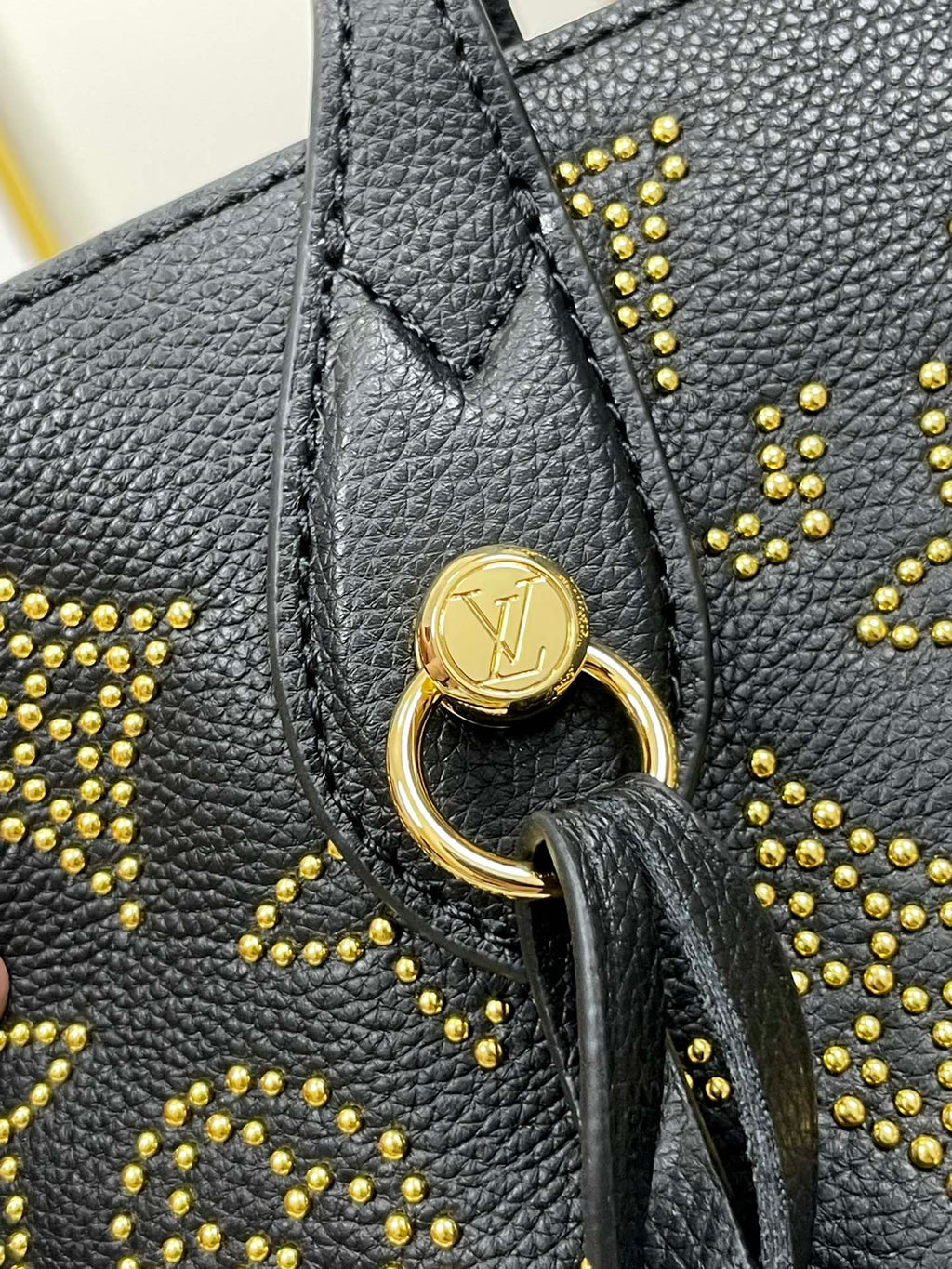 BLOSSOM PM 20 SCHWARZES MAHINA-KALBSLEDER 