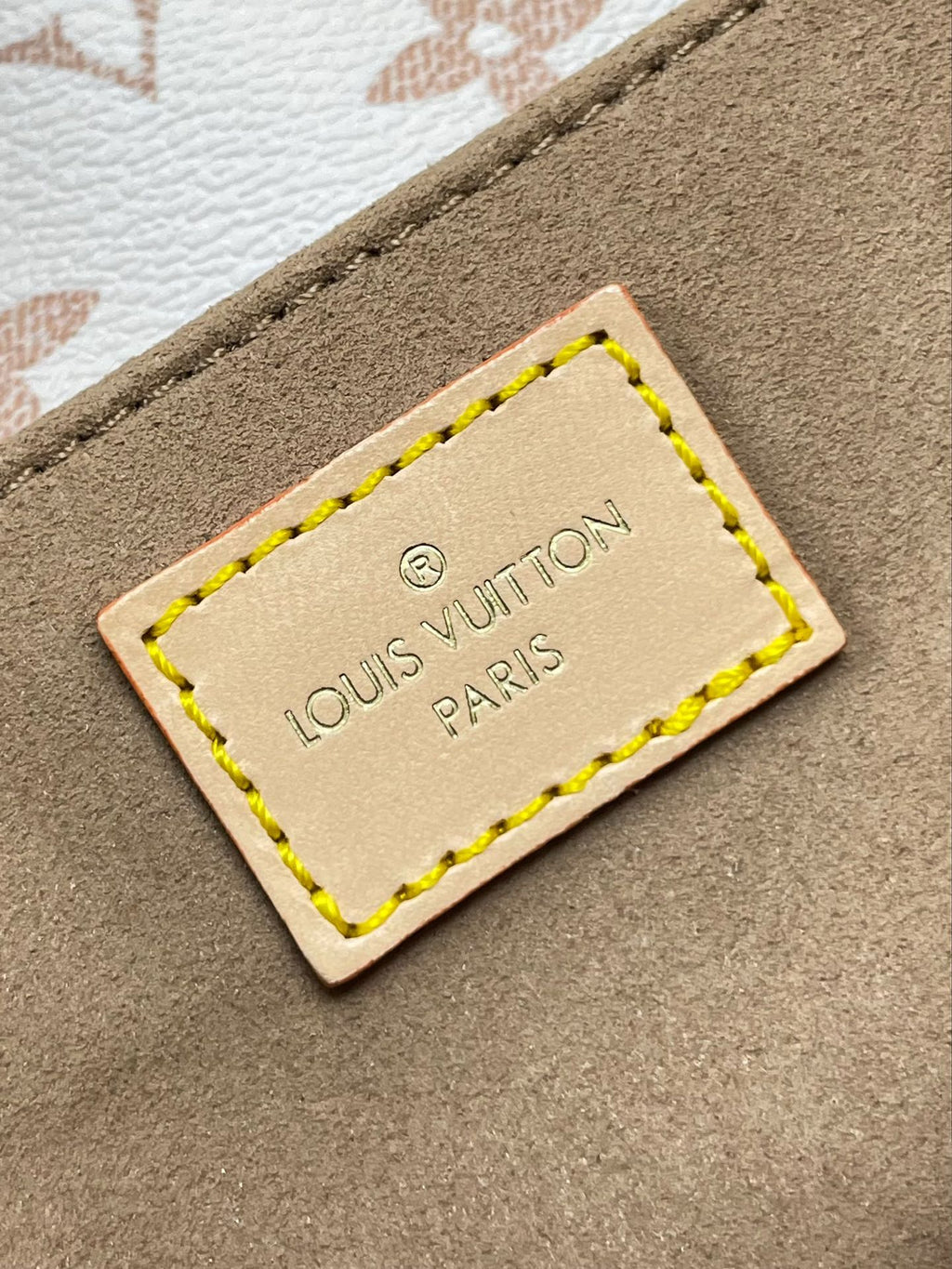 POCHETTE METIS 21.5 WEISS BRAUN MONOGRAMM-LEINWAND 