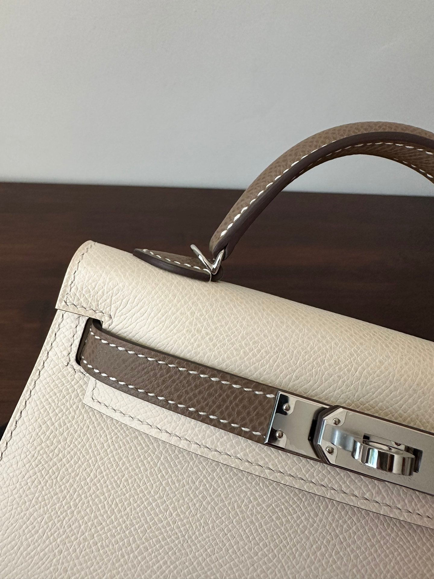 HM KELLY MINI 20 WEISS ETAIN EPSOM SILBERBESCHLÄGE