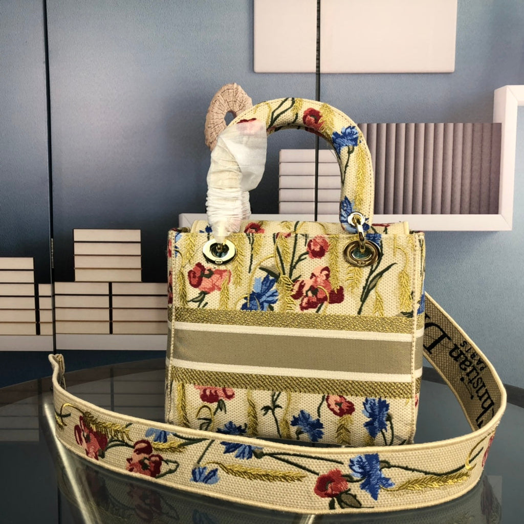 MEDIUM LADY D-LITE 24 GELB MEHRFARBIGE PAISLEY-STICKEREI 