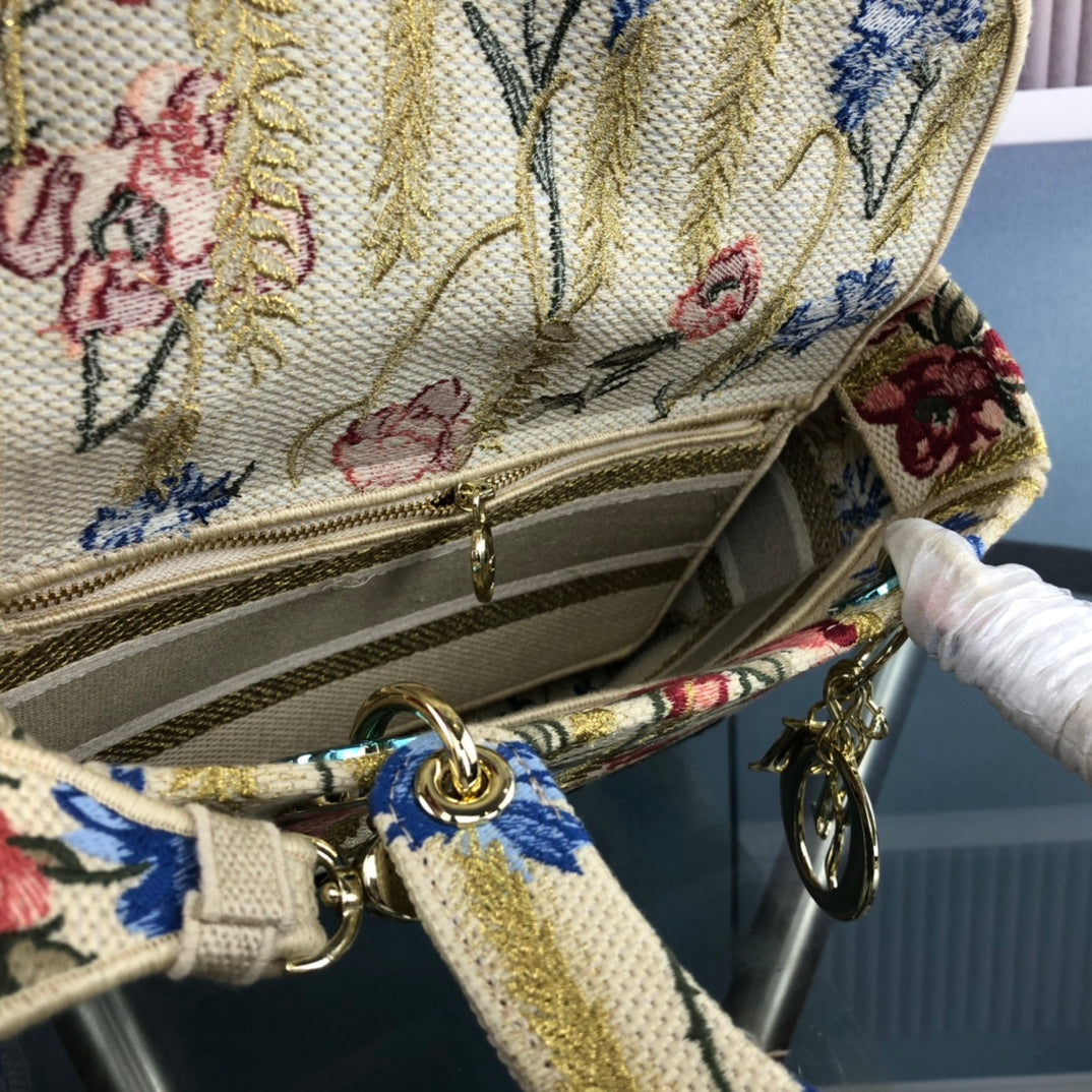 MEDIUM LADY D-LITE 24 GELB MEHRFARBIGE PAISLEY-STICKEREI 