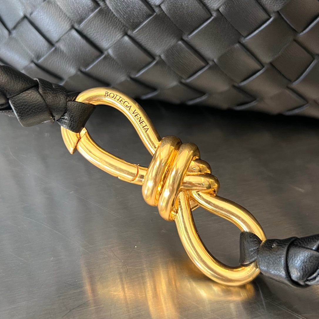 BV GROSSES ANDIAMO 45CM SCHWARZES LAMMFELL