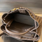 BV MEDIUM ANDIAMO 32CM SCHOKOLADENLAMMHAUT