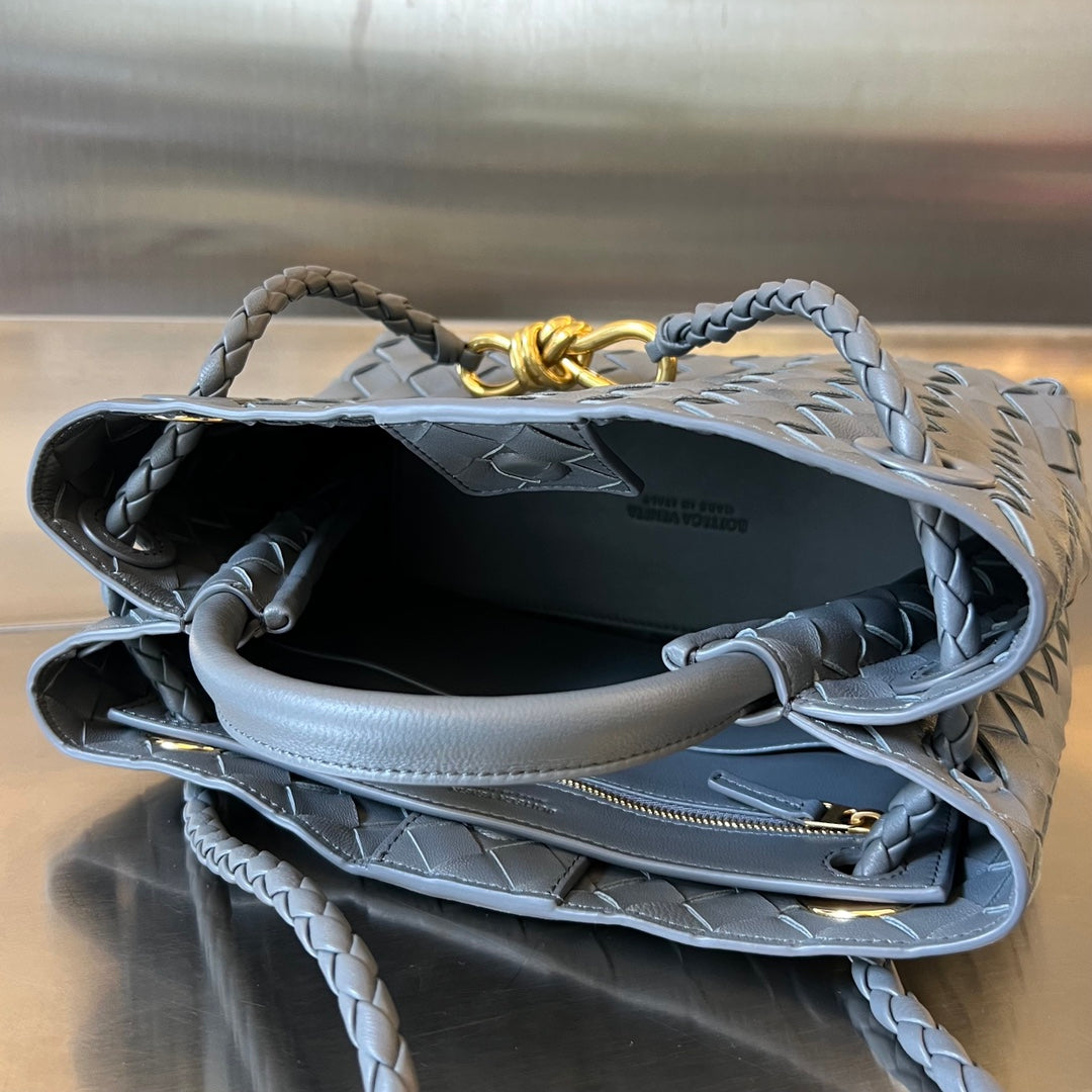 BV SMALL ANDIAMO 25CM DUNKELGRAUES LAMMFELL