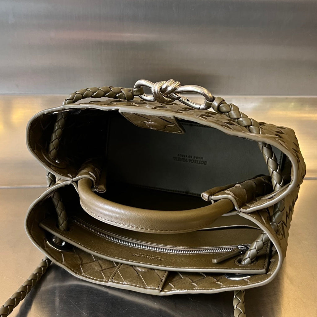 BV SMALL ANDIAMO 25CM DUNKELOLIVE LAMMFELL 