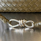 BV MEDIUM ANDIAMO 32CM OLIVE LAMMFELL 