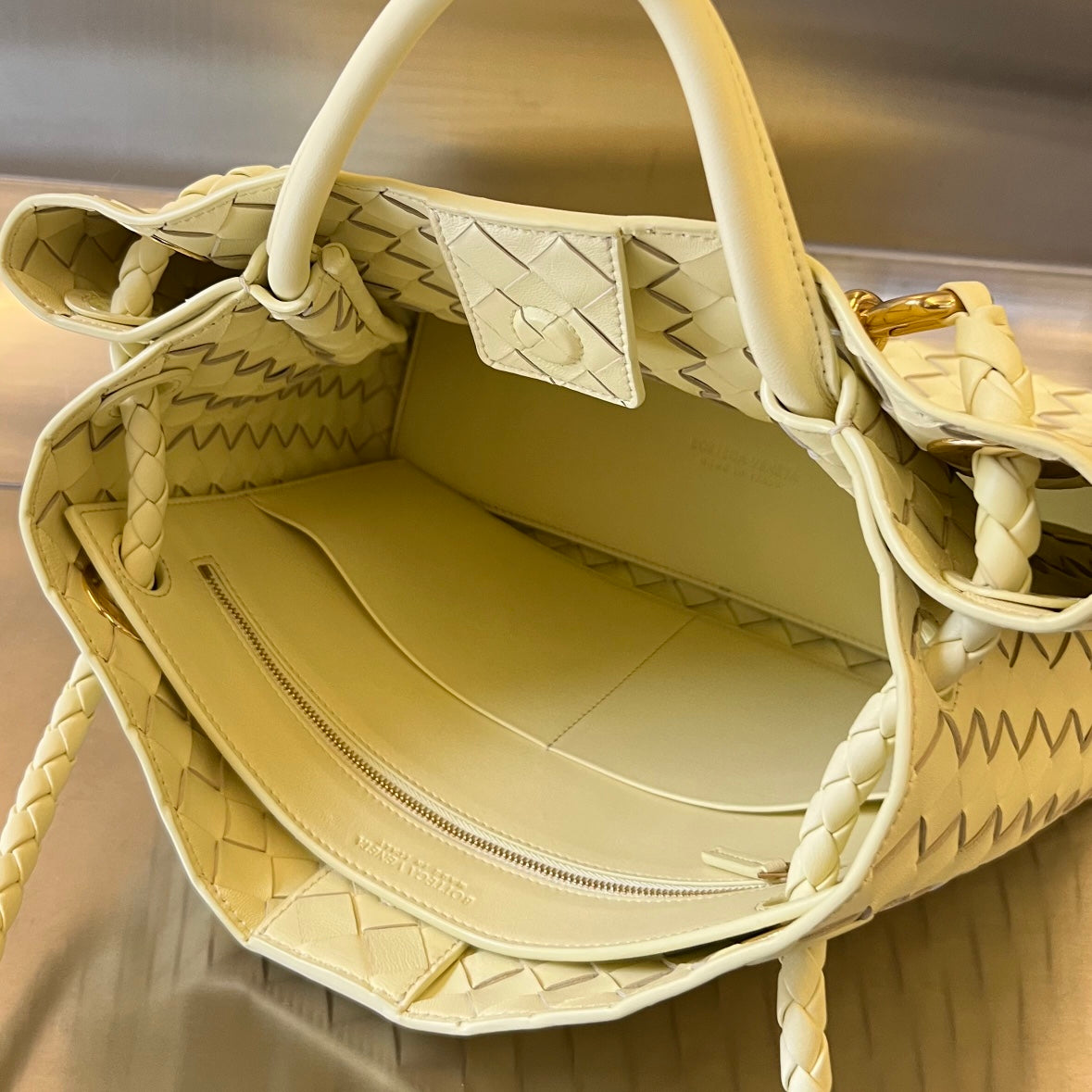 BV MEDIUM ANDIAMO 32CM LIMETTENLAMMHAUT