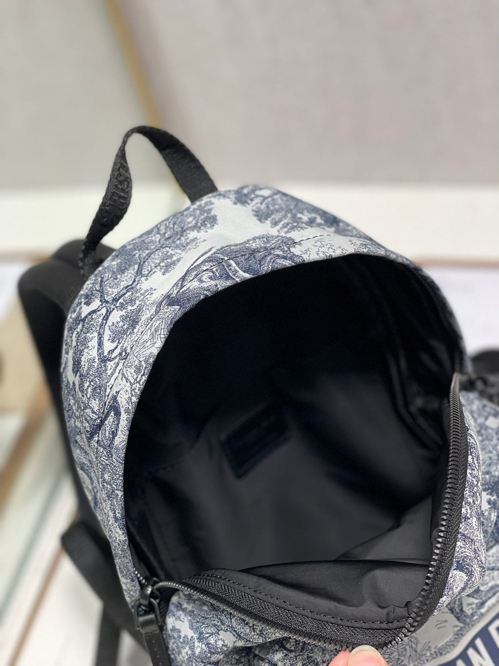 REISERUCKSACK 20 CM WEISS BLAU SCHRÄGJACQUARD