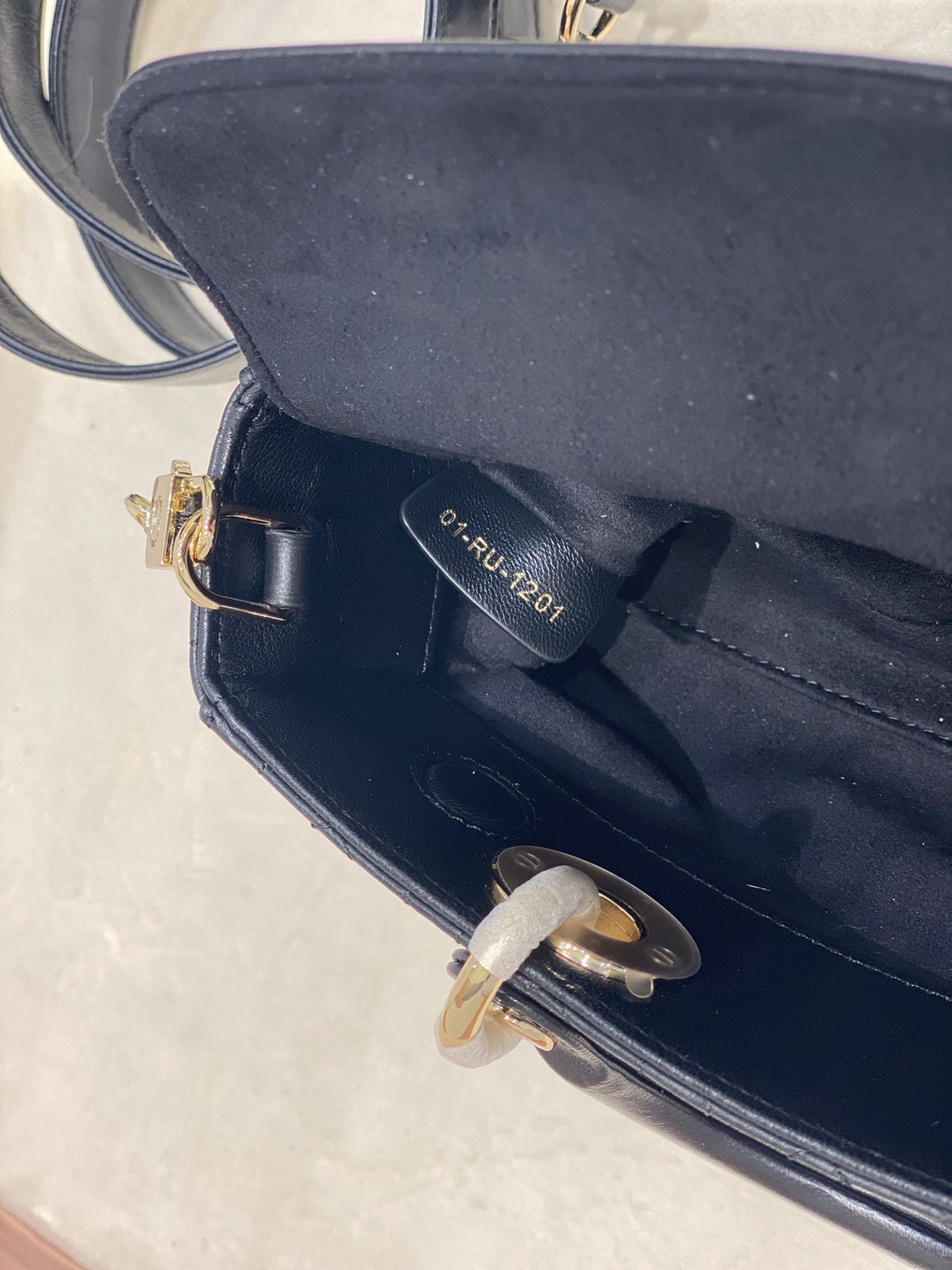 SMALL LADY D-JOY 22 SCHWARZES LAMMFELL