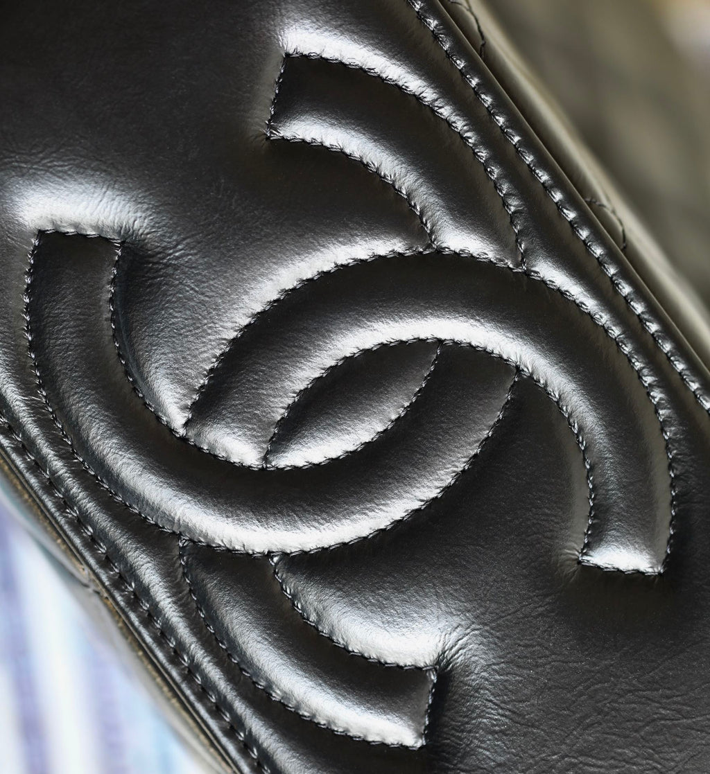 CC Kosmetikkoffer 17 Schwarzes Lammleder Silberne Beschläge 