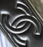 CC Kosmetikkoffer 17 Schwarzes Lammleder Silberne Beschläge 