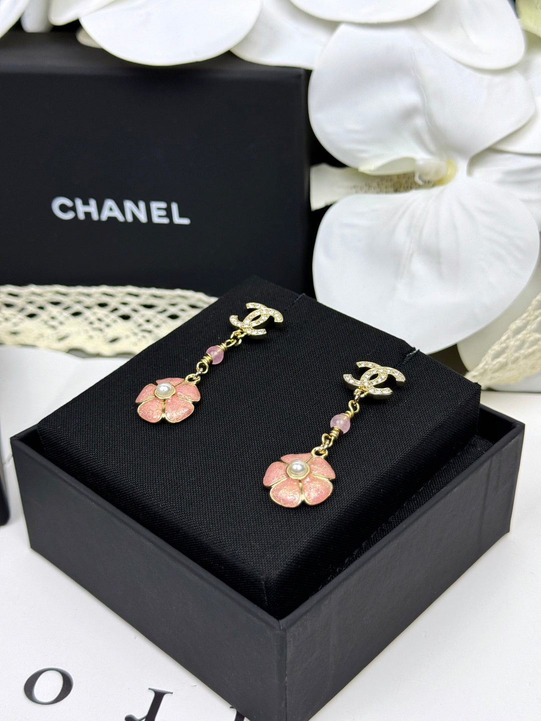 [⭐JeweliWhal]26C Pink Camellia Enamel Pendant with Double C Earrings