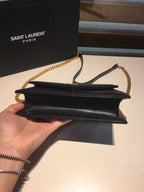 AVIAR 19 KETTENTASCHE AUS SCHWARZEM KALBSLEDER