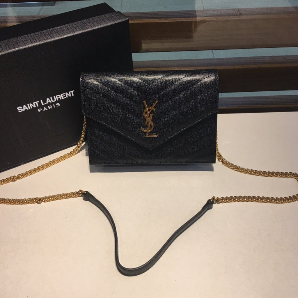 AVIAR 19 KETTENTASCHE AUS SCHWARZEM KALBSLEDER