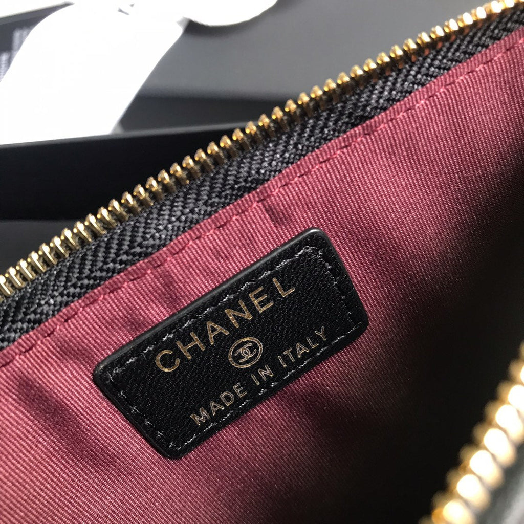 CC Handytasche 19,5" Schwarzes genarbtes Kalbsleder Gold Icon