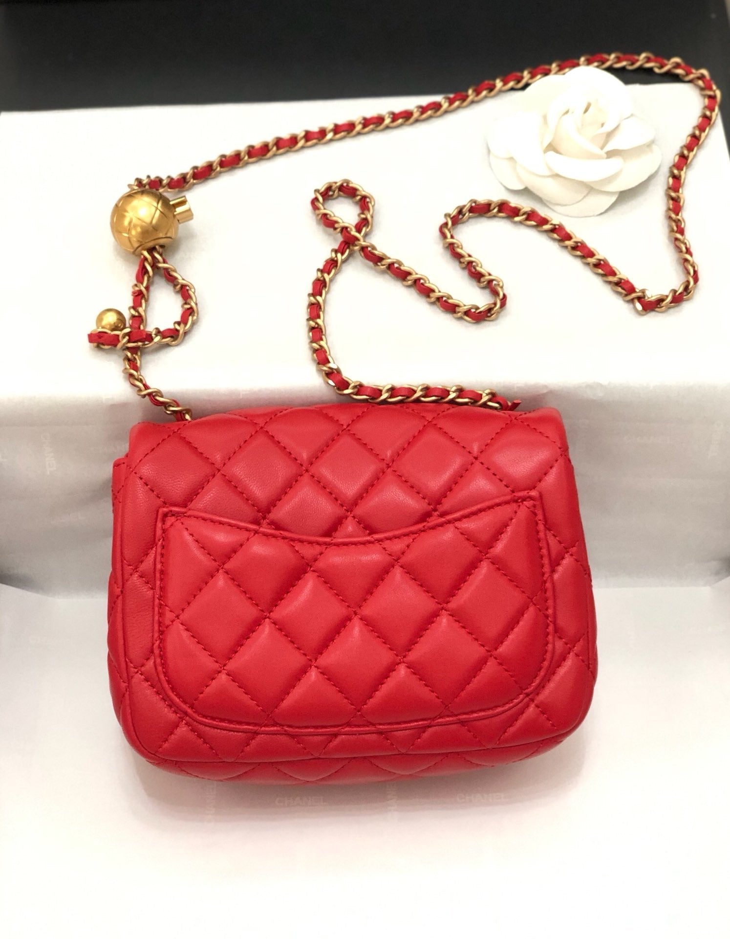 MINI SQUARE CLASSIC FLAP BAG 17CM RED LAMBSKIN GOLD HARDWARE