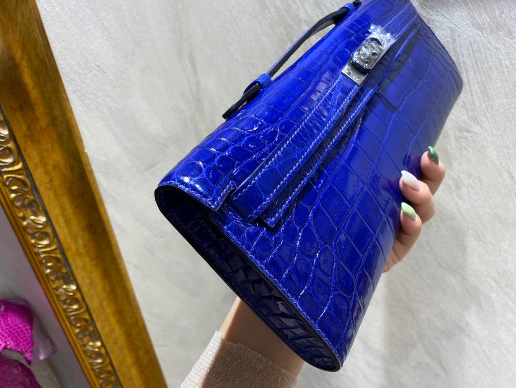 KELLY CUT 31 IN ADMIRAL BLUE SHINNY ALLIGATOR LEATHER WITH SILVER HARDWARE (MADE-TO-ODER)