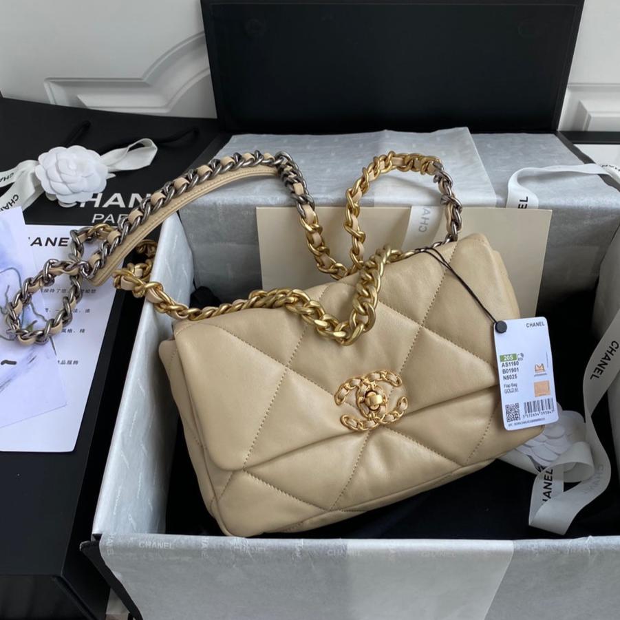 CC MEDIUM 26 Klapptasche in Beige Creme Lammleder