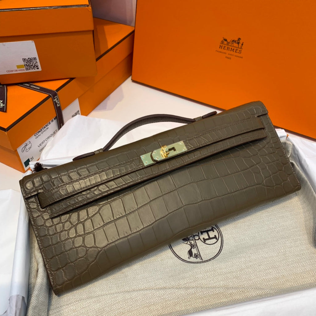 KELLY CUT 31 IN MOCHA-BRAUNEM ALLIGATORLEDER MIT GOLDENEN BESCHLÄGEN (AUF BESTELLUNG GEFERTIGT)