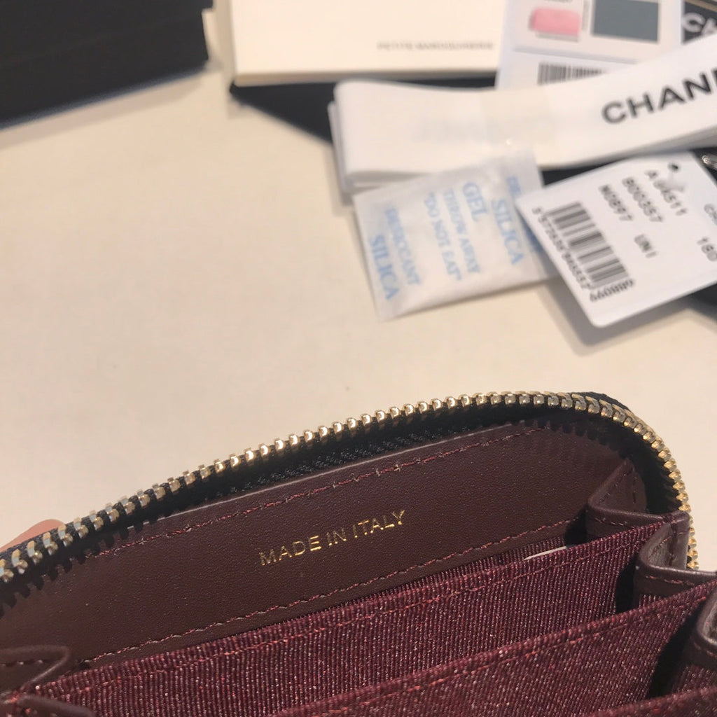 CC Reißverschluss-Kaviar-Geldbörse 11 Schwarzes Kalbsleder Gold Icon