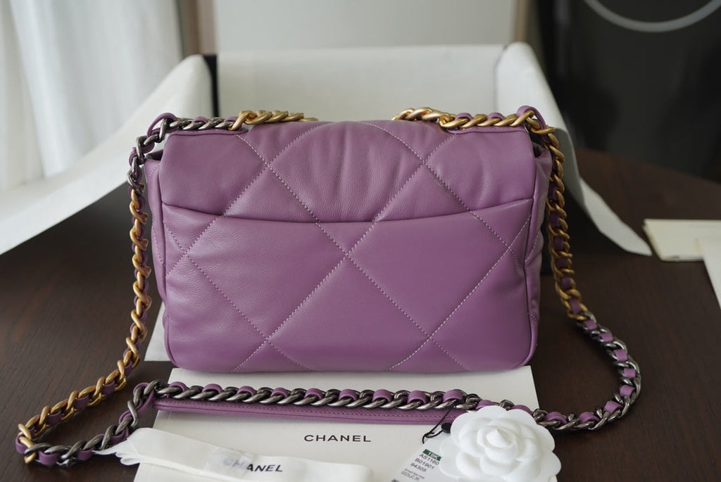 19 Klapptasche 30 Lila Ziegenleder Goldene Beschläge