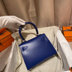 KELLY MINI 20 TASCHE IN MARINEBLAUEM GLATTEM KALBSLEDER MIT SILBERNEN BESCHLÄGEN (AUF BESTELLUNG GEFERTIGT)