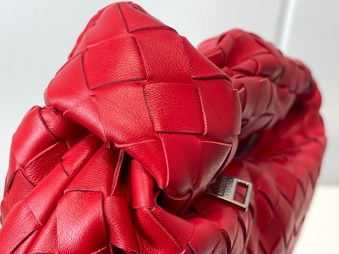 MINI JODIE 27 IN ROTEM LAMMLEDER