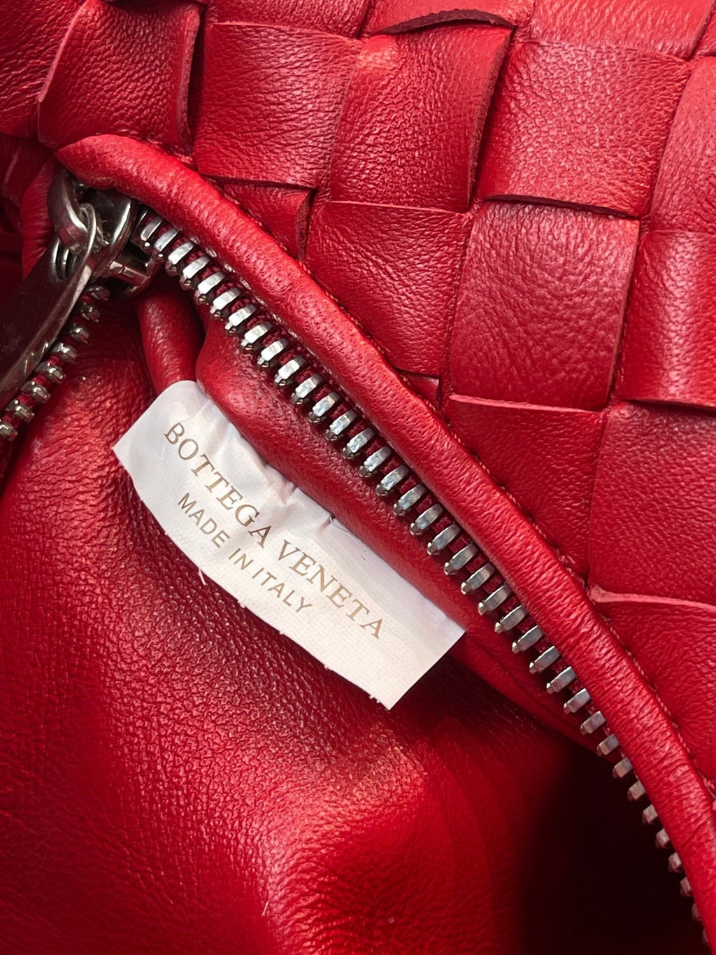 MINI JODIE 27 IN ROTEM LAMMLEDER