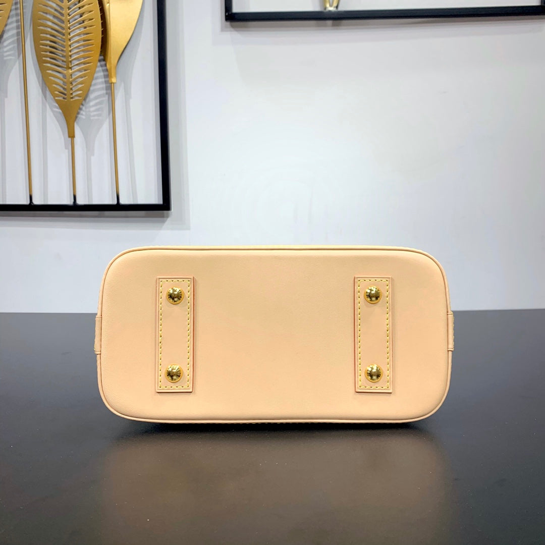 ALMA BB 23 IN BRAUNEM MONOGRAMM-CANVAS UND BEIGEM KALBSLEDERBESATZ MIT GOLDENER SCHNALLE