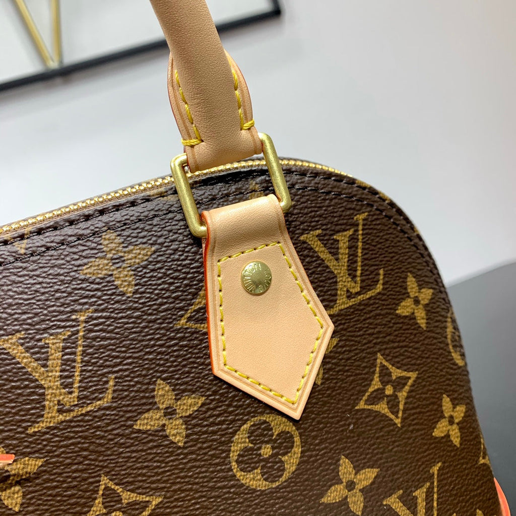 ALMA BB 23 IN BRAUNEM MONOGRAMM-CANVAS UND BEIGEM KALBSLEDERBESATZ MIT GOLDENER SCHNALLE