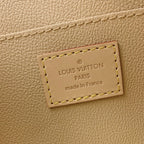 POCHETTE COSMÉTIQUE PM 19 IN BROWN MONOGRAM CANVAS