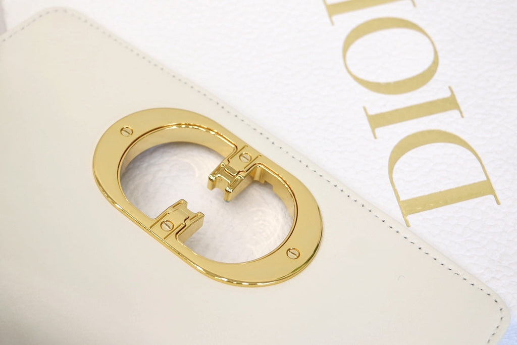 CARO MINI-TASCHE 20 IN WEISSEM KALBSLEDER