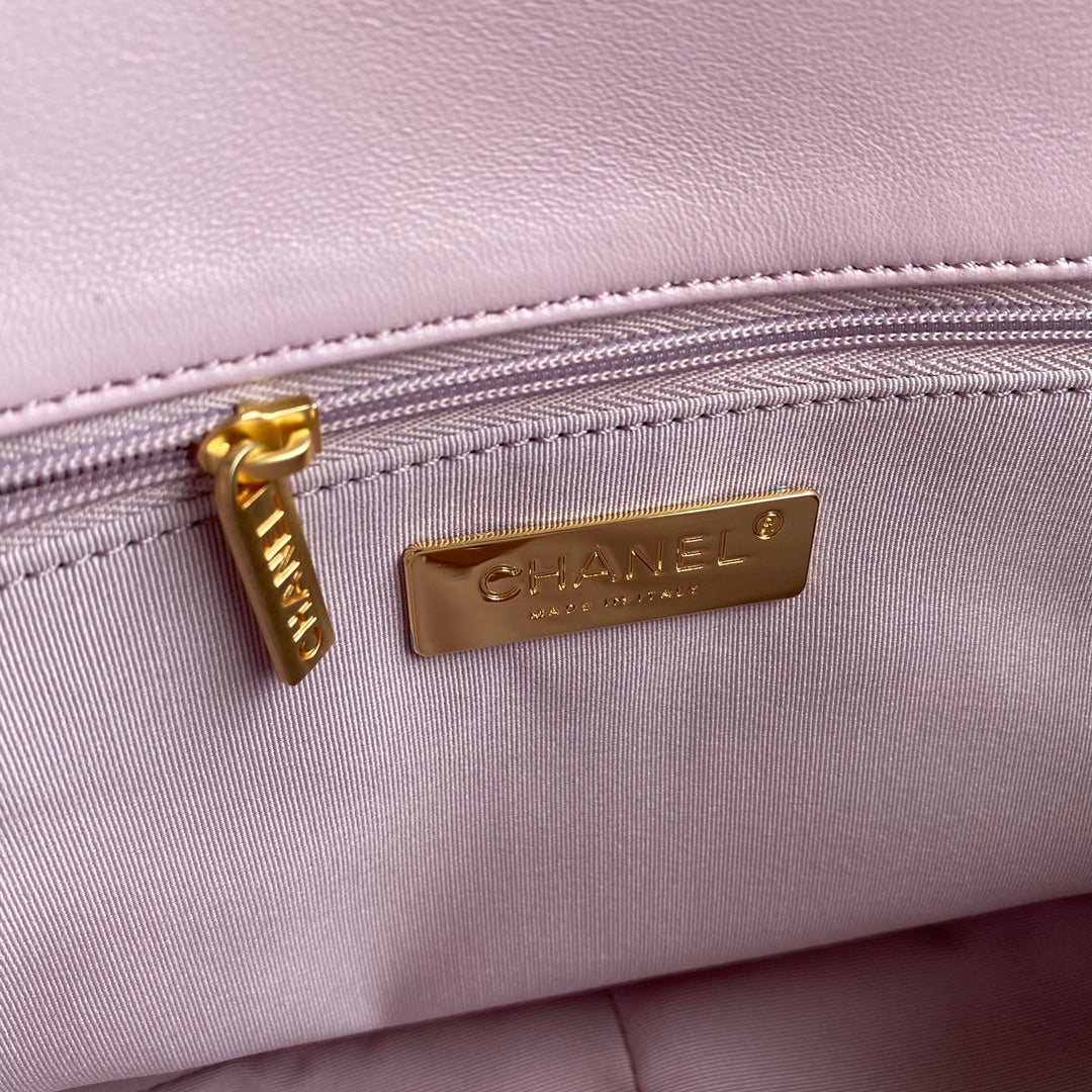 CC 26 KLEINE TASCHE IN HELLROSA KALBSLEDER