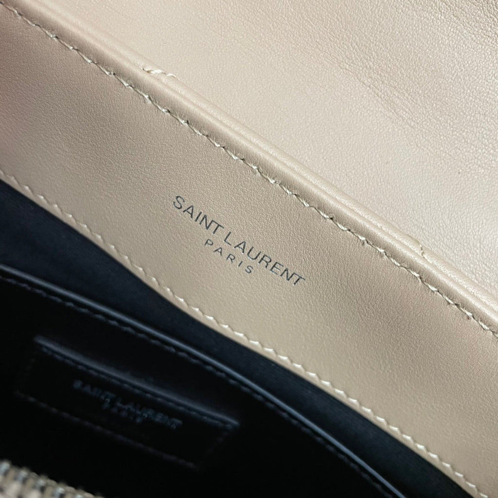 LOULOU SMALL 25 IN BEIGE LAMMLEDER SILBERNE BESCHLÄGE