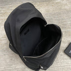 CITY-RUCKSACK 41 AUS SCHWARZEM CANVAS, NYLON UND LEDER