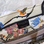 MEDIUM BOOK TOTE BAG 36 IN BEIGE COTTON WITH MULTICOLOR EMBROIDERY