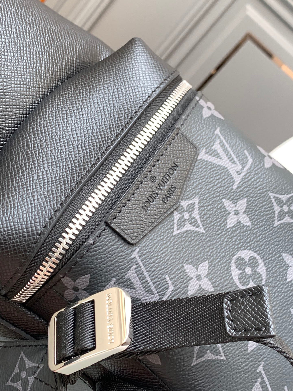 RUCKSACK 45 AUS SCHWARZEM KALBSLEDER UND GUN METAL MONOGRAMM ECLIPSE CANVAS