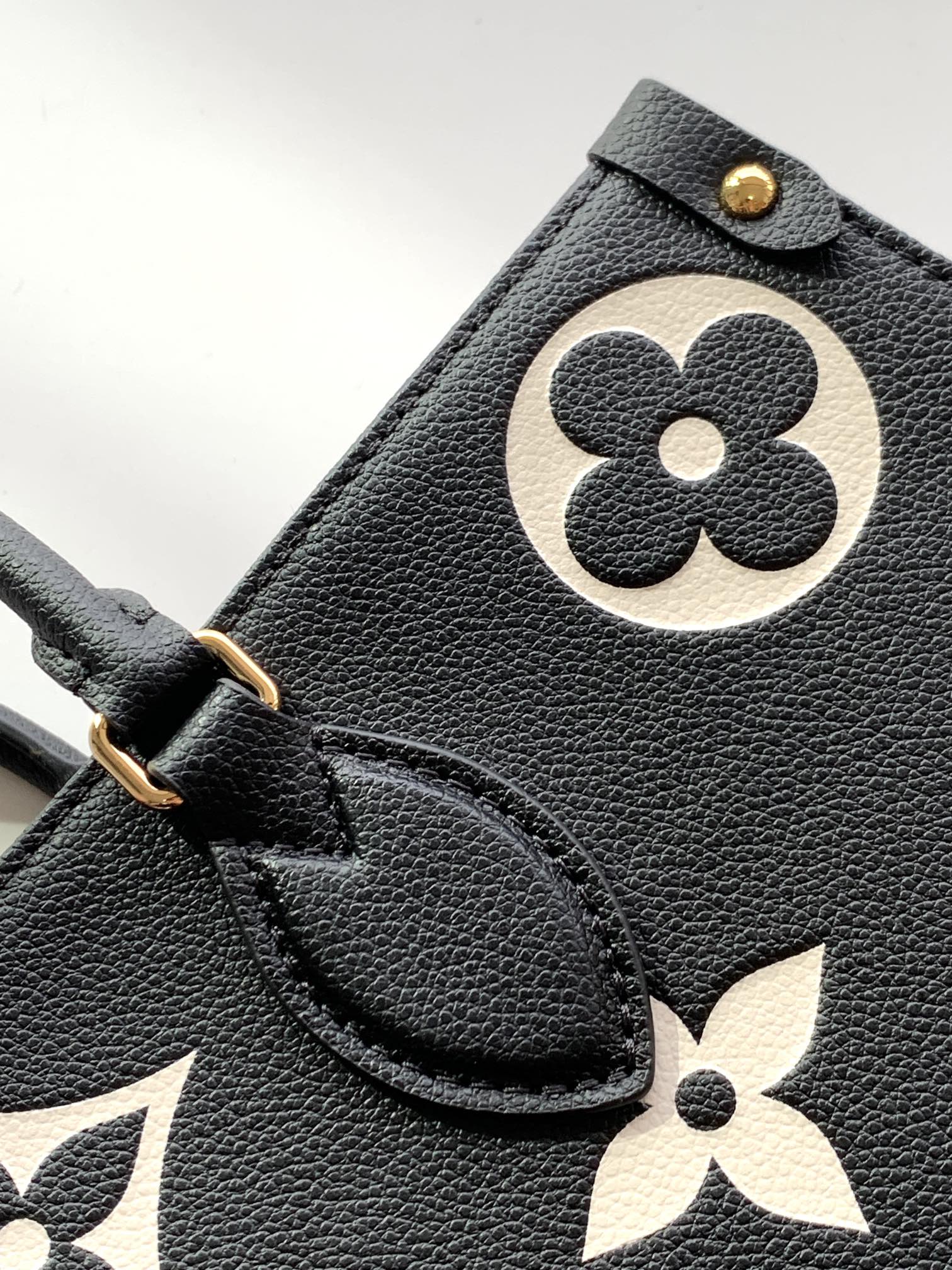 ONTHEGO MM 35CM SCHWARZ WEISS