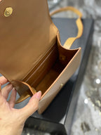 KAIA 18 HANDTASCHE IN GELB-CREME-KALBLEDER