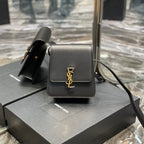 KAIA 18 HANDTASCHE AUS SCHWARZEM KALBSLEDER