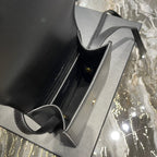 KAIA 18 HANDTASCHE AUS SCHWARZEM KALBSLEDER