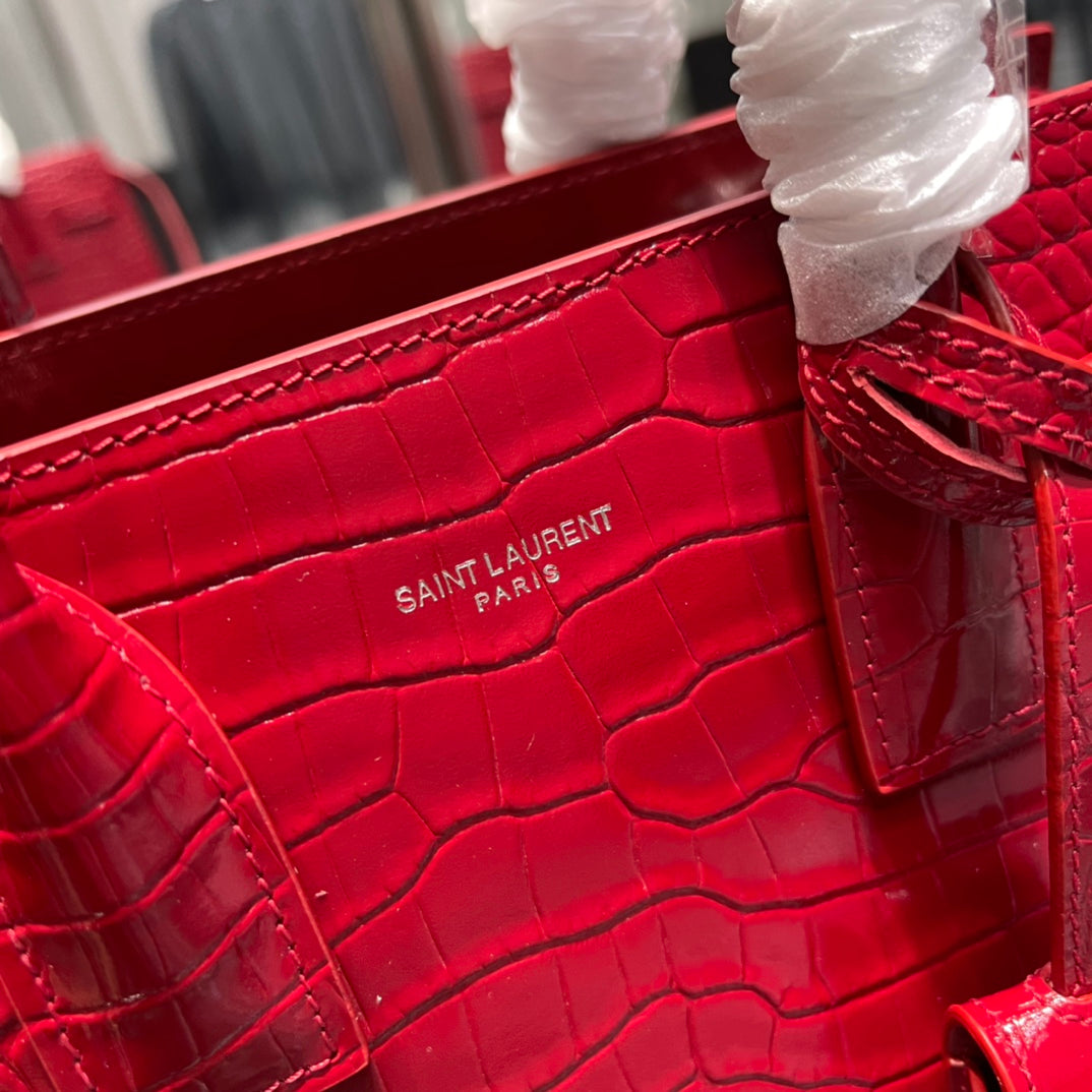 SAC DE JOUR BABY 26 ROTES KALBSLEDER GOLDENE BESCHLÄGE