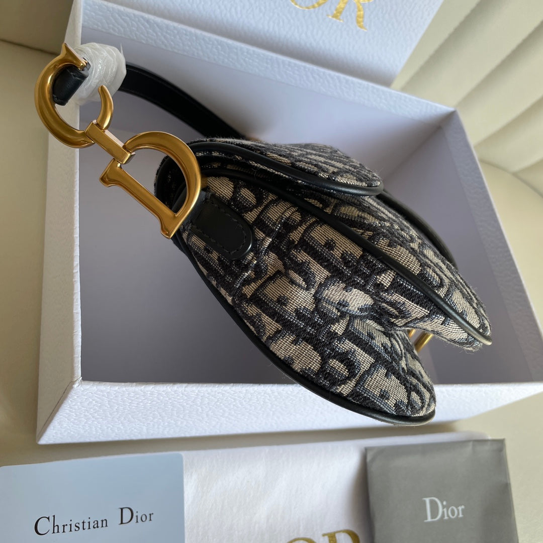 CD-Satteltaschenriemen mit 19 cm langem Riemen, blauer Obique-Stickerei