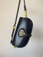 BOBBY EAST-WEST 22 TASCHE IN SCHWARZEM KALBSLEDER