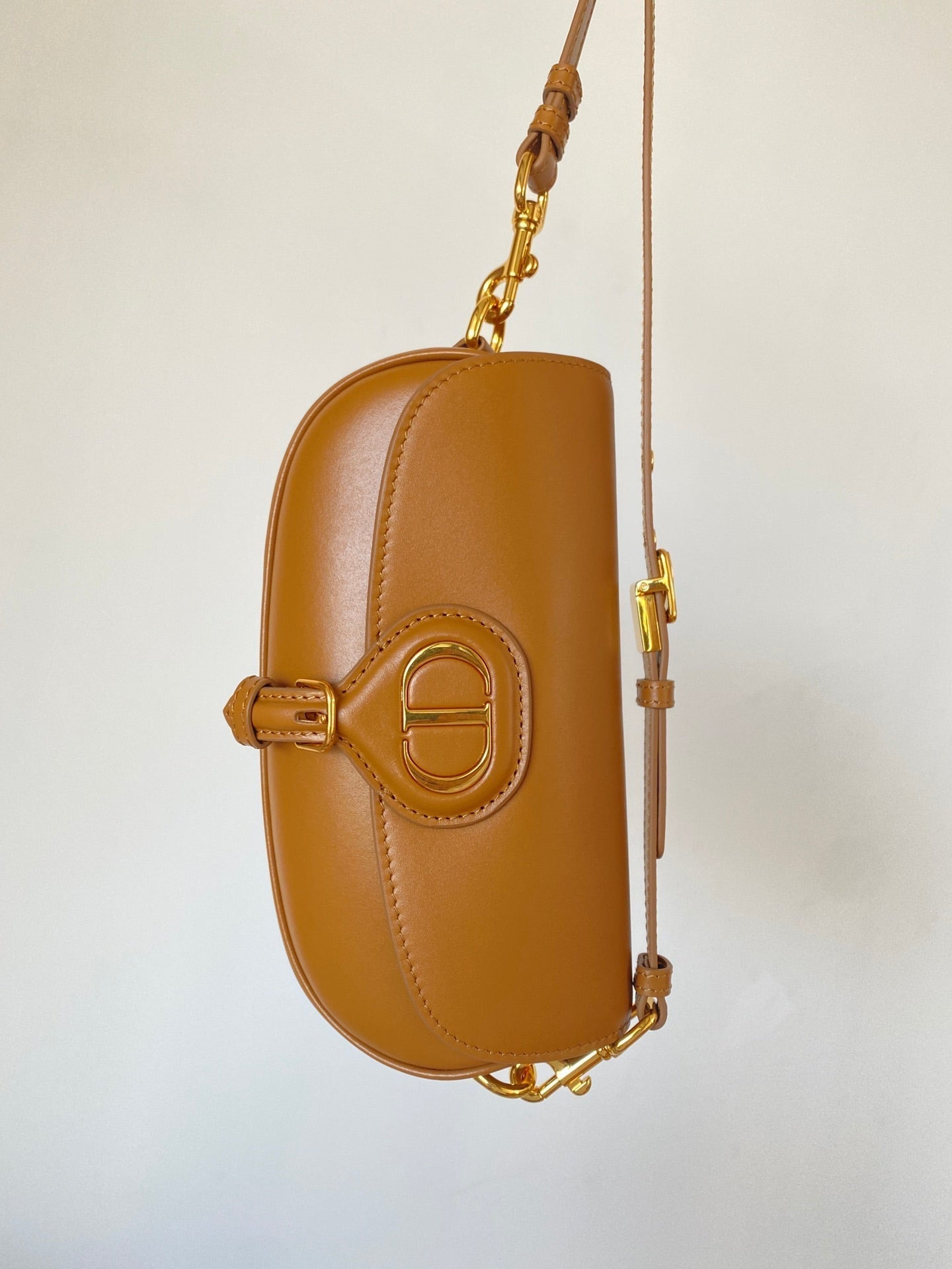 BOBBY EAST-WEST 22 TÜTEN IN SCHOKOLADENBRAUNEM KALBSLEDER