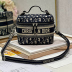 CROSSBODY MINI 18 VANITY CASE IN SCHWARZEM MONOGRAM OBLIQUE JACQUARD