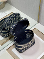 CROSSBODY MINI 18 VANITY CASE IN SCHWARZEM MONOGRAM OBLIQUE JACQUARD