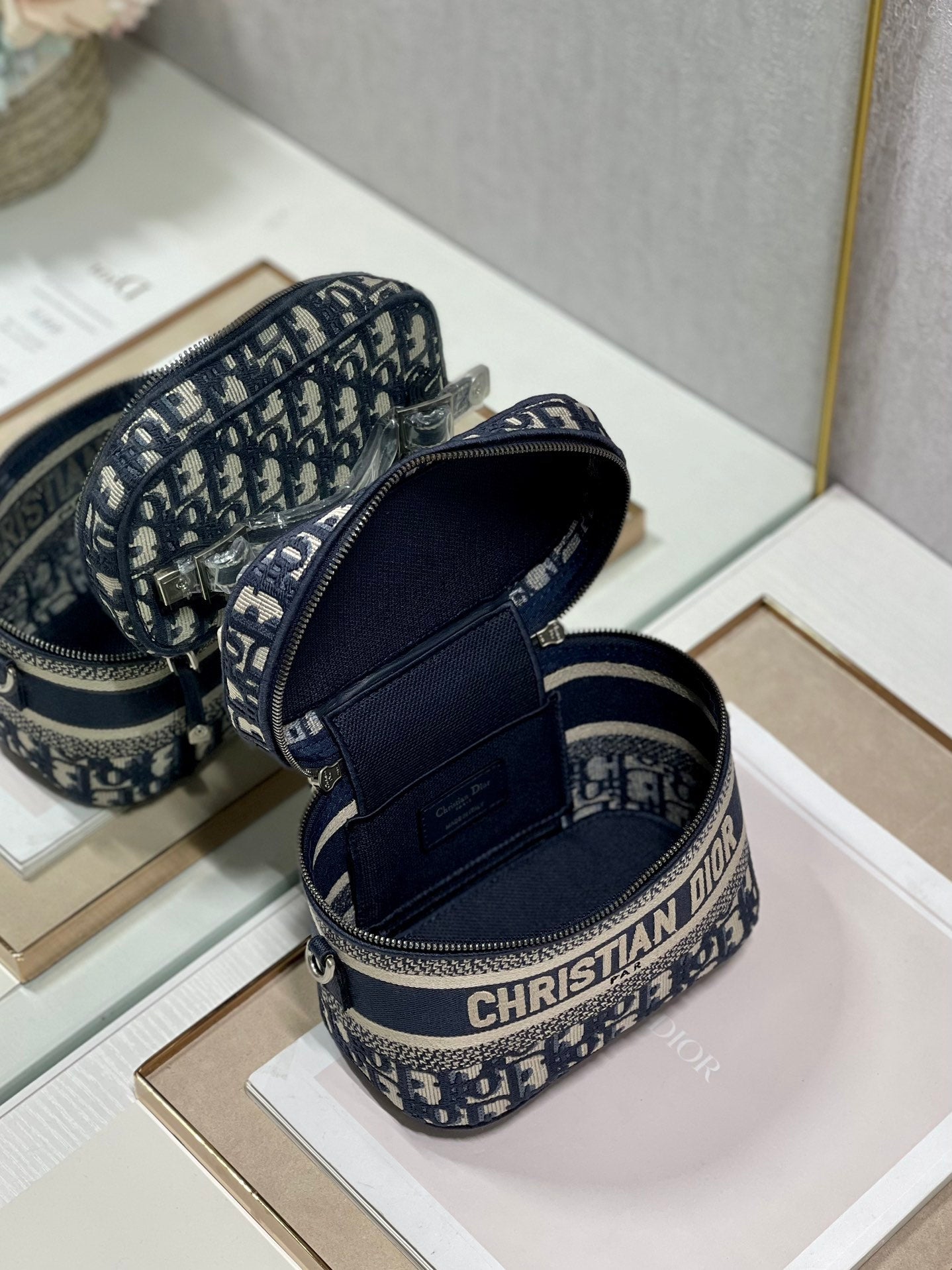 CROSSBODY MINI 18 VANITY CASE IN SCHWARZEM MONOGRAM OBLIQUE JACQUARD